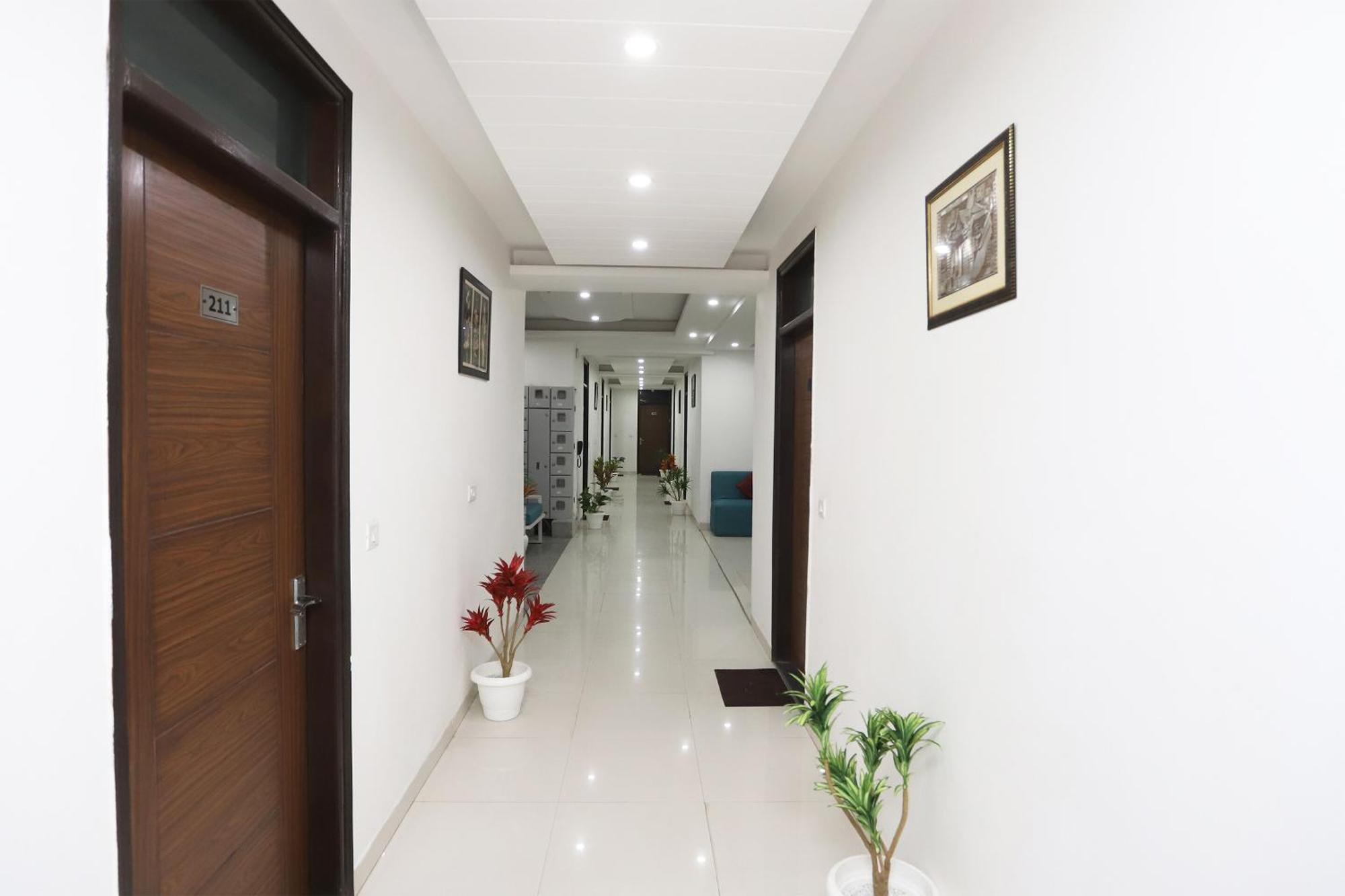 Super Capital O Levanti Near Aravali Biodiversity Park غورغاون المظهر الخارجي الصورة
